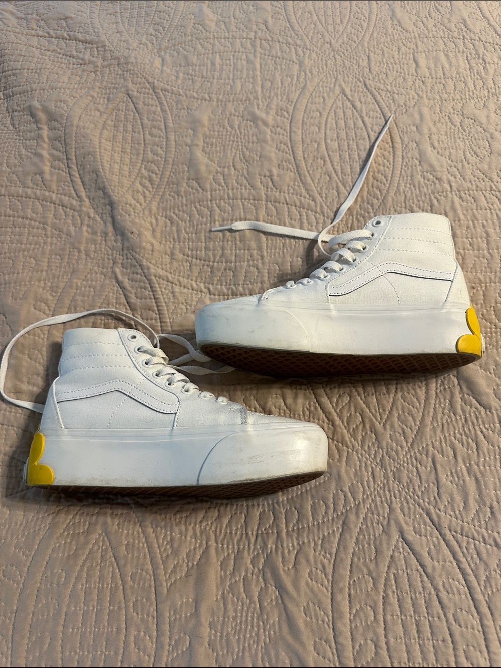 Vans White High-Top Sneakers with Yellow Daisy Accents - Picture 2 of 5